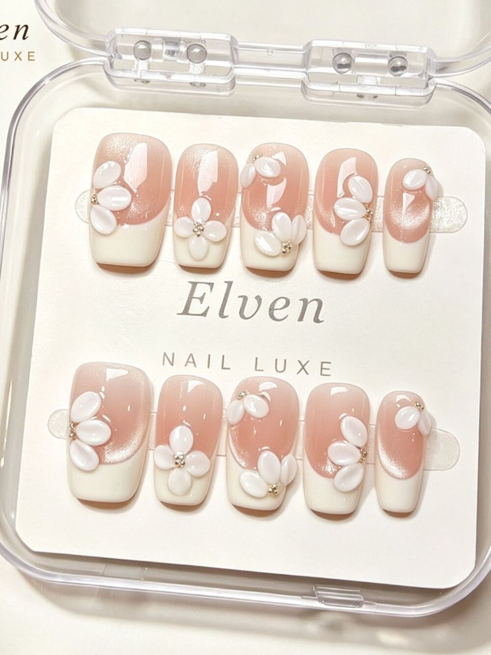 Soft Nude Cat Eye Short Square Press On Nails & White French Tip 3D White Flower